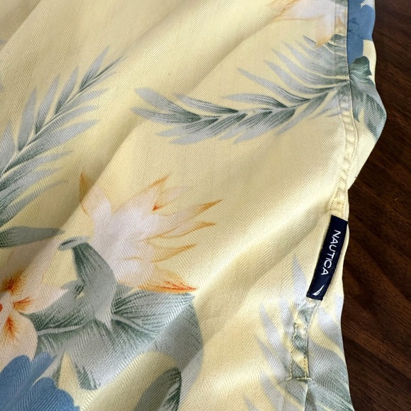 Nautica Mens XXL Pre-Owned Yellow Hawaiian Tropical Floral 100% Silk SS Shirt - Picture 6 of 11